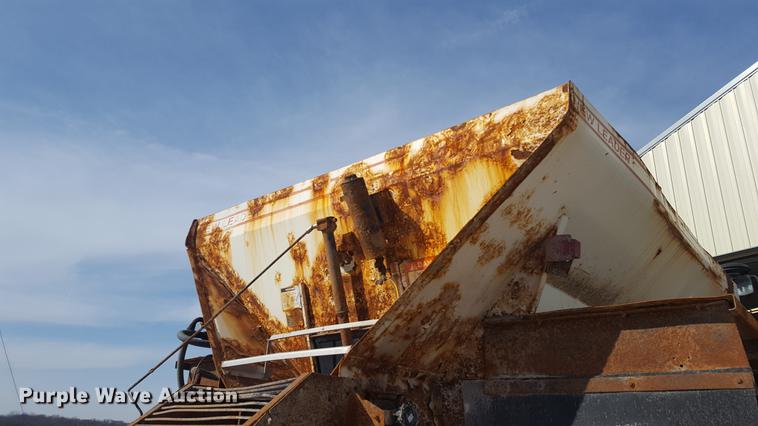 image for item DD5440 Ag-Chem TerraGator 9103 self-propelled applicator