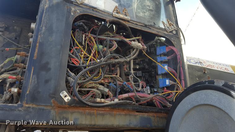 image for item DD5440 Ag-Chem TerraGator 9103 self-propelled applicator