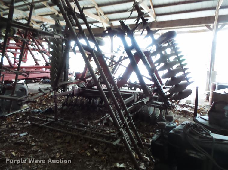 image for item EA9670 International 496 tandem disk harrow