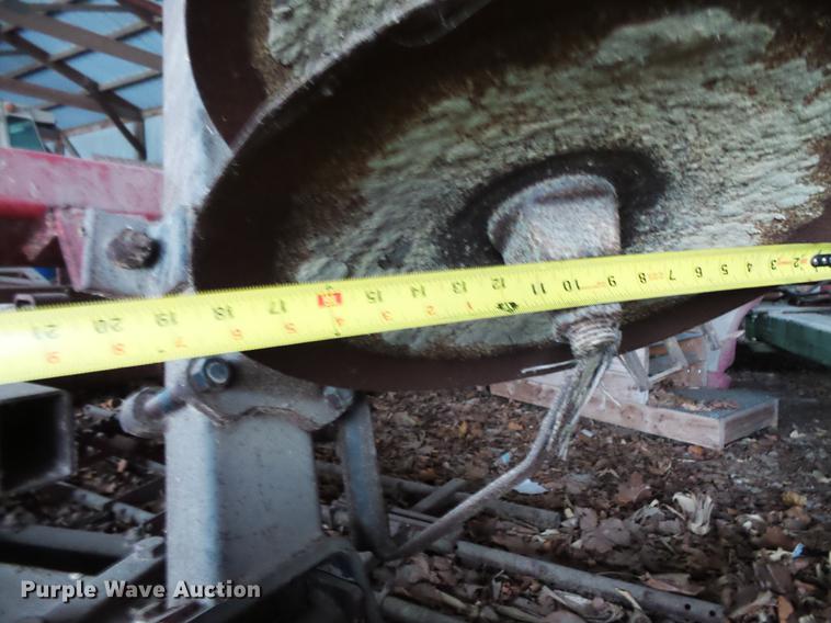 image for item EA9670 International 496 tandem disk harrow