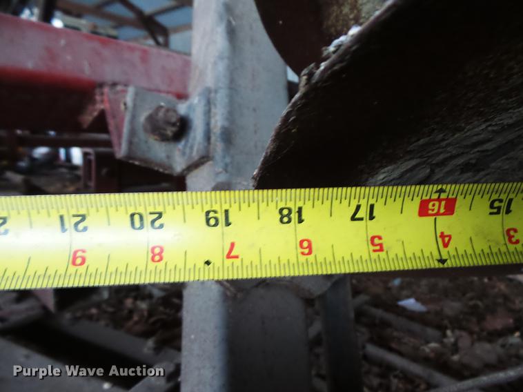 image for item EA9670 International 496 tandem disk harrow