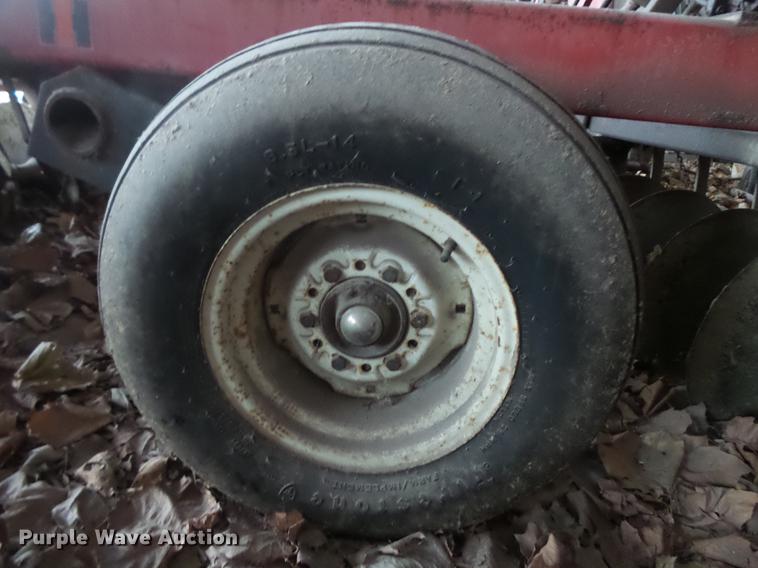 image for item EA9670 International 496 tandem disk harrow