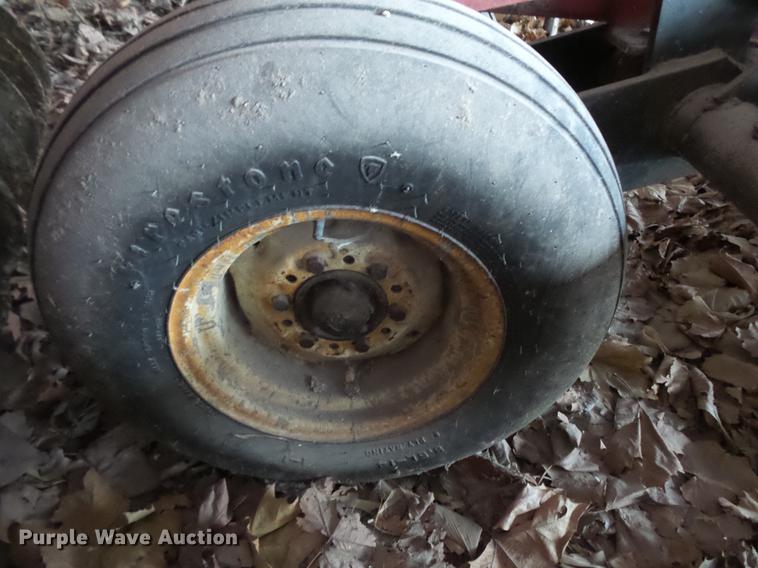 image for item EA9670 International 496 tandem disk harrow