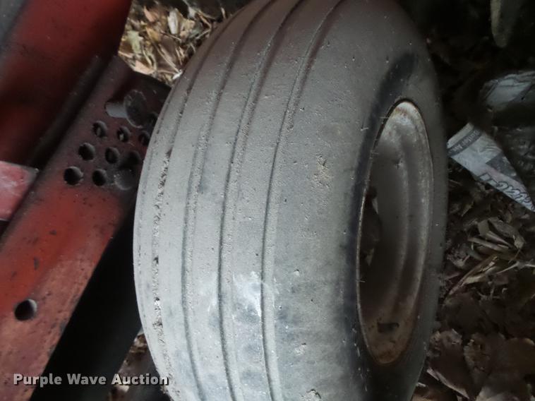 image for item EA9670 International 496 tandem disk harrow