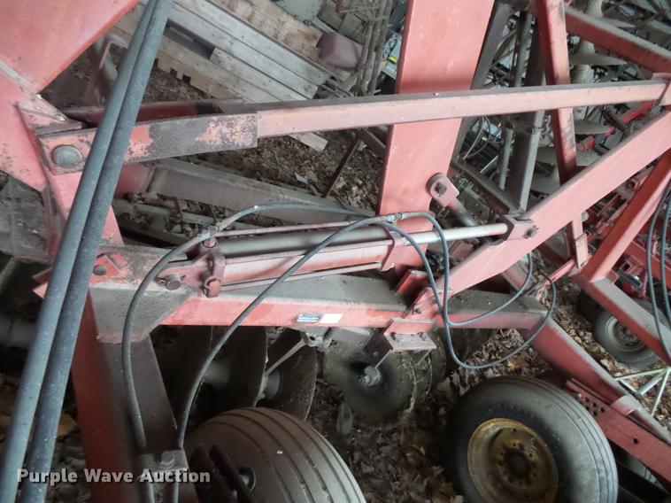 image for item EA9670 International 496 tandem disk harrow