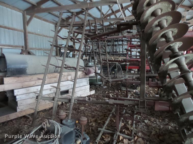 image for item EA9670 International 496 tandem disk harrow