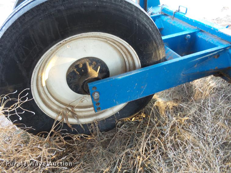 image for item EA9688 Kinze 2600 no-till planter
