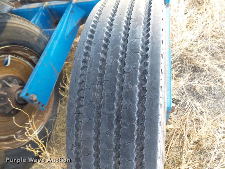 image for item EA9688 Kinze 2600 no-till planter