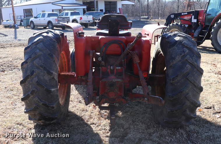 image for item EC9408 International 584 tractor