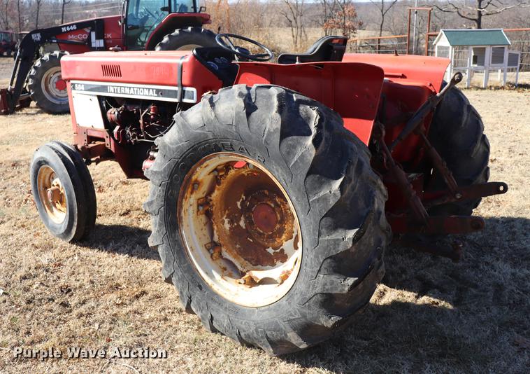 image for item EC9408 International 584 tractor