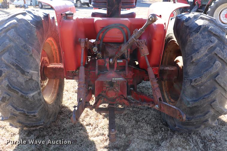 image for item EC9408 International 584 tractor