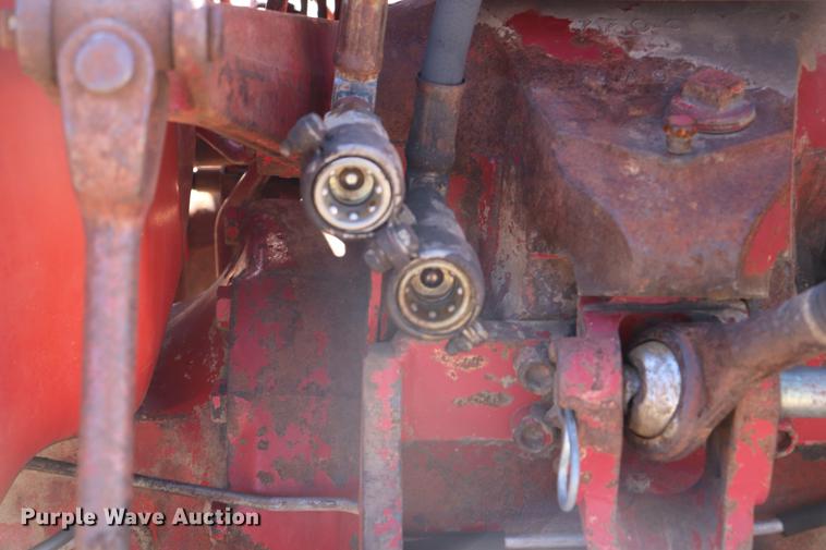 image for item EC9408 International 584 tractor