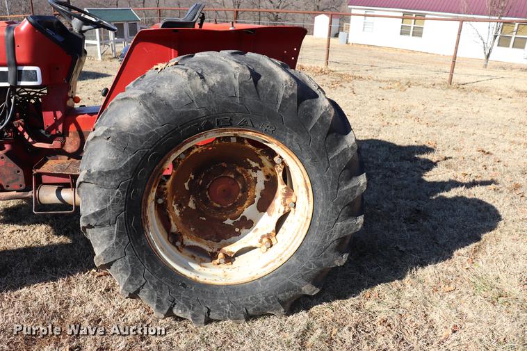 image for item EC9408 International 584 tractor