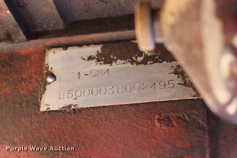 image for item EC9408 International 584 tractor