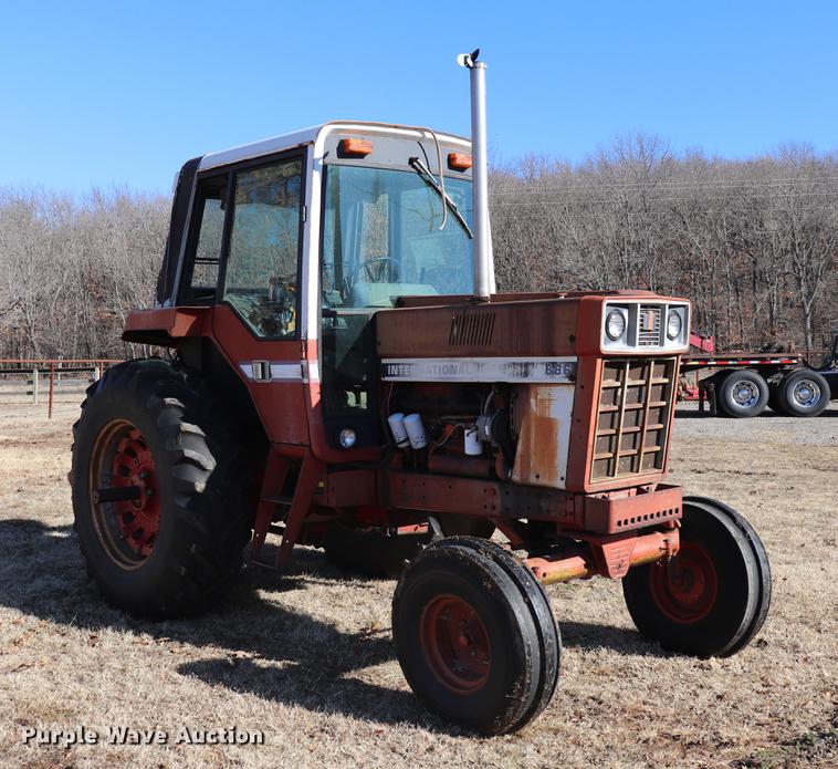image for item EC9409 International 886 tractor