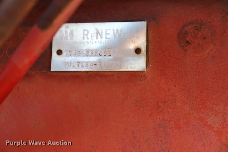 image for item EC9409 International 886 tractor