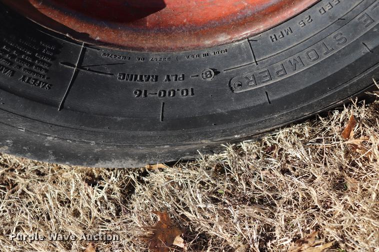 image for item EC9409 International 886 tractor