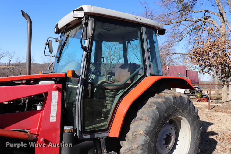 image for item EC9410 Massey Ferguson 4243 tractor