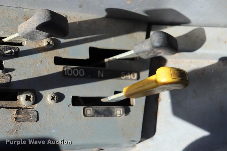 image for item EC9410 Massey Ferguson 4243 tractor