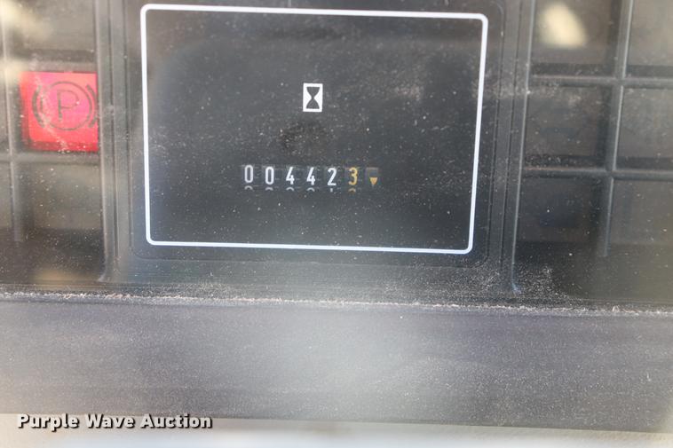 image for item EC9410 Massey Ferguson 4243 tractor