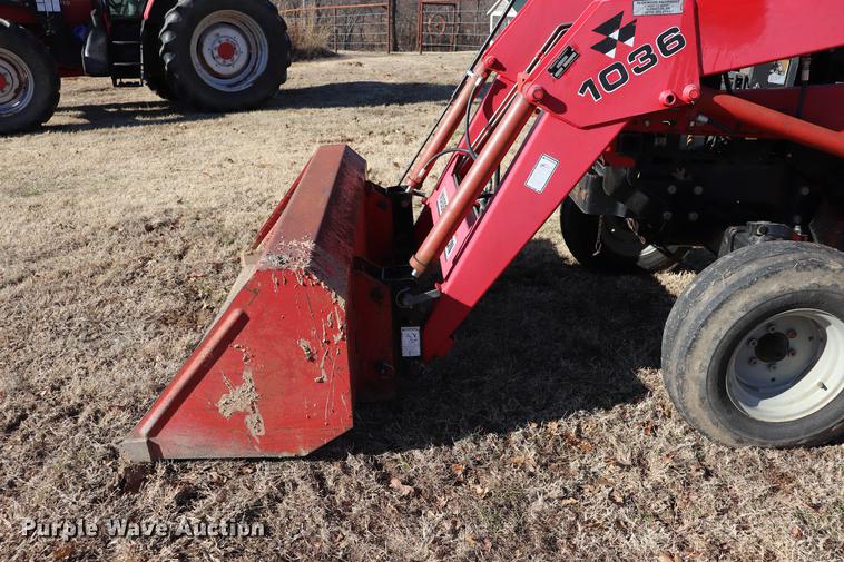 image for item EC9410 Massey Ferguson 4243 tractor