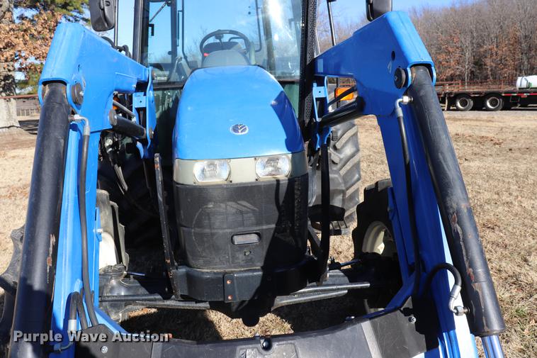 image for item EC9411 New Holland TD80D tractor