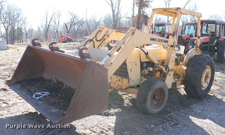 image for item EC9412 Ford 445A tractor