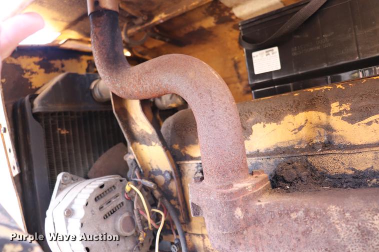 image for item EC9412 Ford 445A tractor