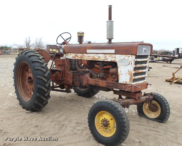 image for item EC9631 International 460 tractor