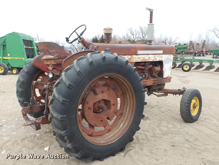 image for item EC9631 International 460 tractor