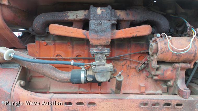 image for item EC9631 International 460 tractor