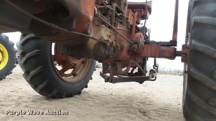 image for item EC9631 International 460 tractor