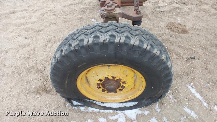 image for item EC9631 International 460 tractor