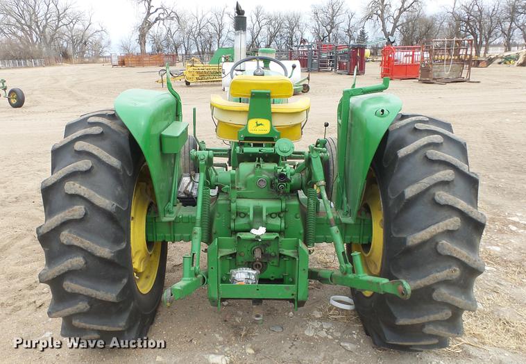 image for item EC9632 John Deere 2010 tractor