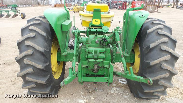 image for item EC9632 John Deere 2010 tractor