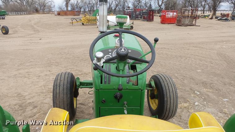image for item EC9632 John Deere 2010 tractor