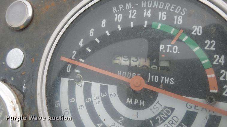 image for item EC9632 John Deere 2010 tractor