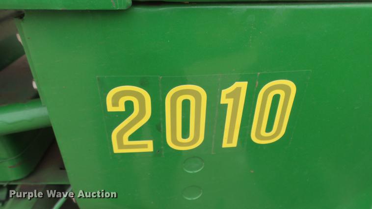 image for item EC9632 John Deere 2010 tractor