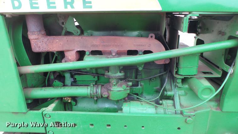 image for item EC9632 John Deere 2010 tractor