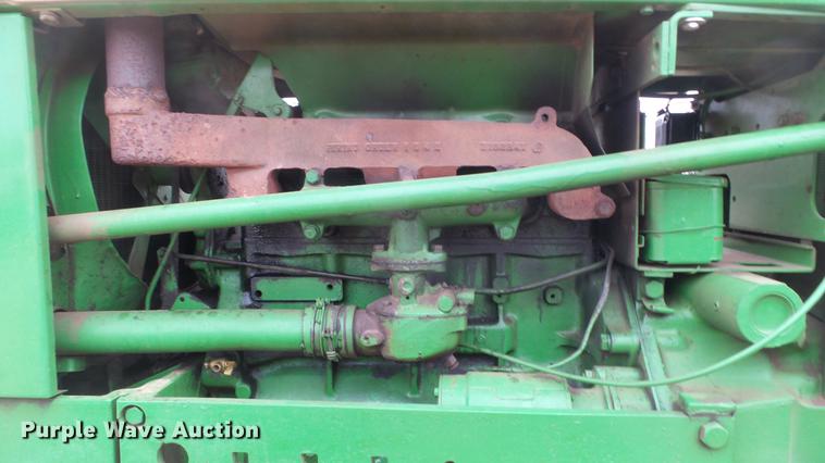 image for item EC9632 John Deere 2010 tractor