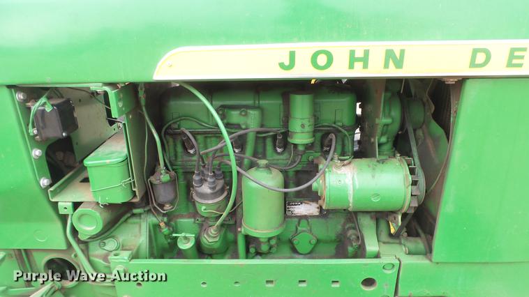 image for item EC9632 John Deere 2010 tractor