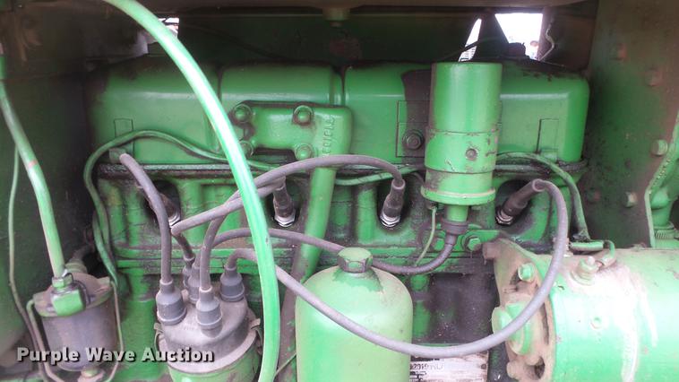 image for item EC9632 John Deere 2010 tractor