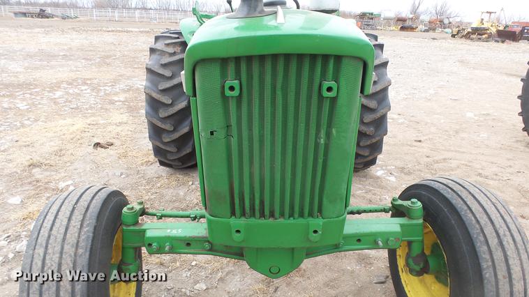 image for item EC9632 John Deere 2010 tractor