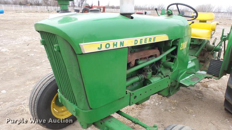 image for item EC9632 John Deere 2010 tractor