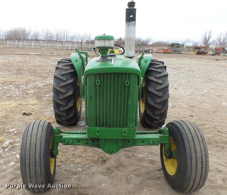 image for item EC9632 John Deere 2010 tractor