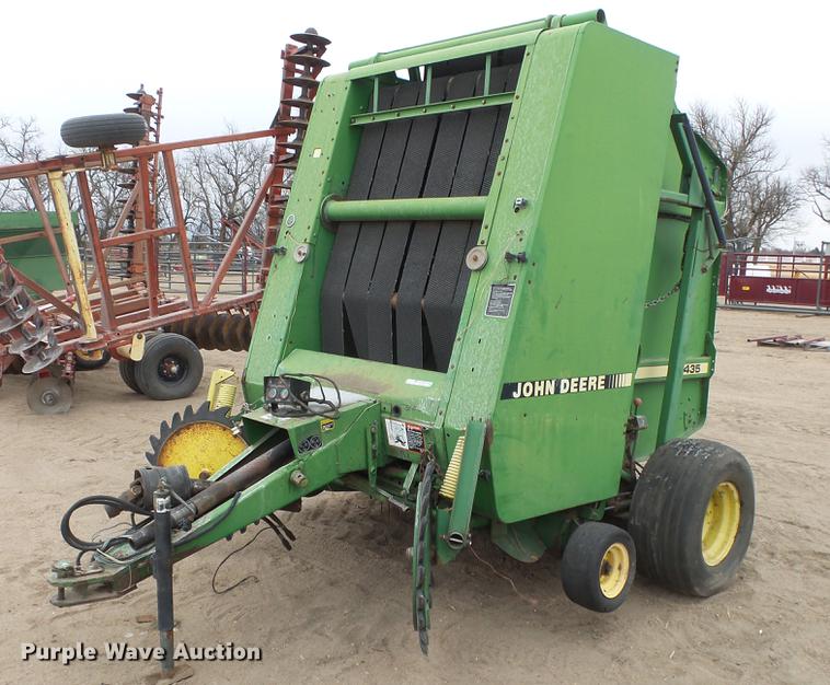 image for item EC9650 John Deere 435 round baler