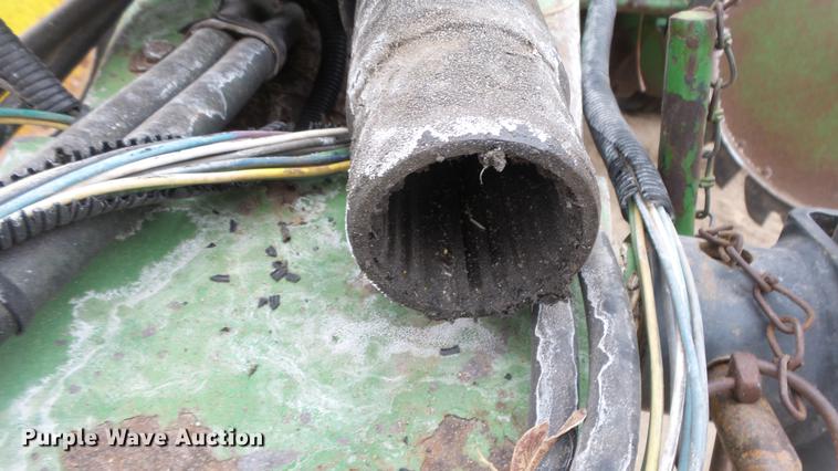 image for item EC9650 John Deere 435 round baler