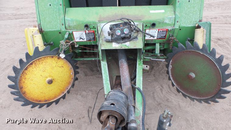 image for item EC9650 John Deere 435 round baler