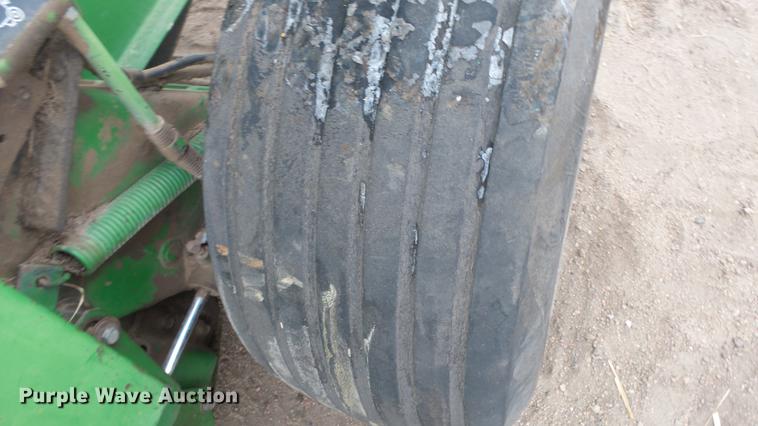 image for item EC9650 John Deere 435 round baler