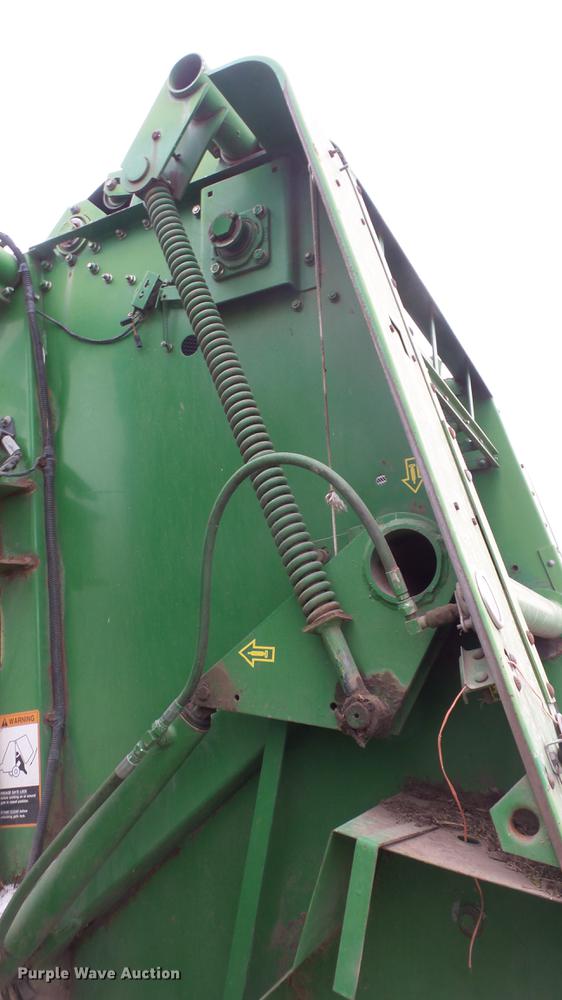 image for item EC9650 John Deere 435 round baler